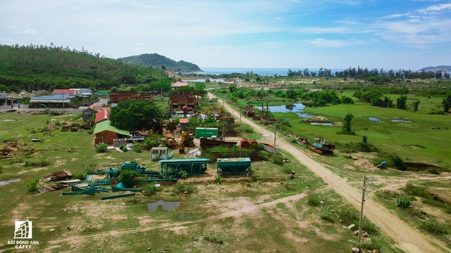  Cận cảnh siêu dự án nghỉ dưỡng ven bãi biển đẹp nhất Ninh Thuận bị bỏ hoang, sắp đến thời điểm bị thu hồi  - Ảnh 20.