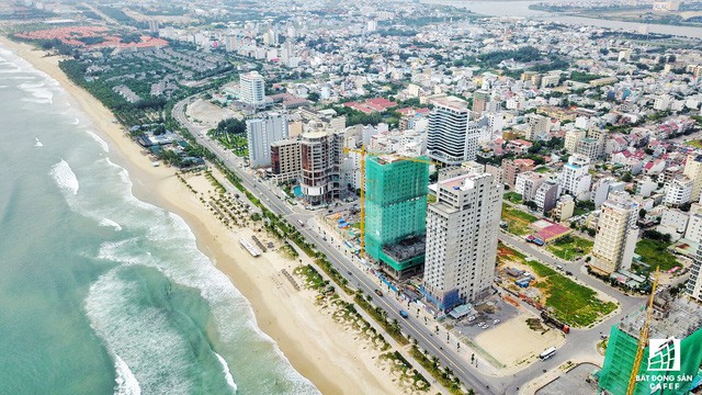  Đất ven biển Đà Nẵng giá 300 triệu đồng/m2, một năm tăng gấp đôi  - Ảnh 3.