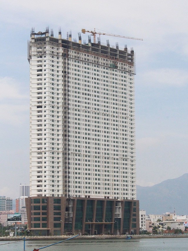  Mường Thanh Khánh Hòa xin cắt 3 tầng xây vượt  - Ảnh 1.
