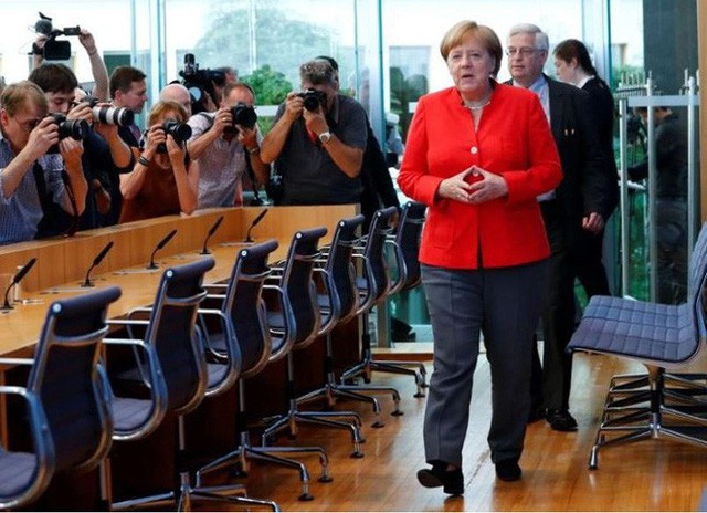  Bà Merkel: Tôi đã đúng khi nói không thể trông chờ vào Mỹ ​ - Ảnh 1.