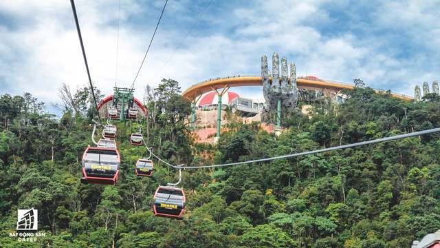  Mê mẩn với dự án cây cầu vàng trên đỉnh Bà Nà, không thua kém cầu treo Langkawi Sky (Malaysia)  - Ảnh 4.