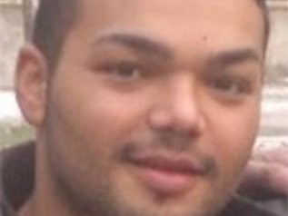 FBI công bố danh sách 36 hacker khét tiếng bị truy nã toàn cầu, có kẻ bị treo giải tới 3 triệu USD - Ảnh 15.