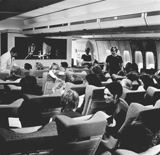 Hình ảnh cho thấy những đổi thay trong các chuyến bay xưa và nay - Ảnh 17.