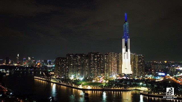  Tòa nhà cao nhất Việt Nam lung linh về đêm giữa Sài Gòn xa hoa  - Ảnh 8.