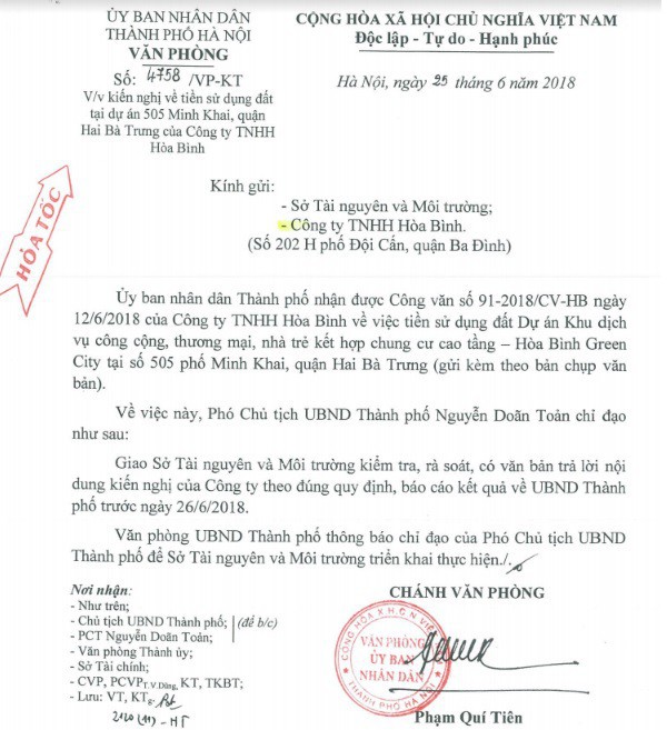  Sau công văn hỏa tốc của Hà Nội và cuộc gặp bất ngờ của đại gia “Đường bia”, cư dân Hòa Bình Green City mong sớm có sổ đỏ  - Ảnh 4.