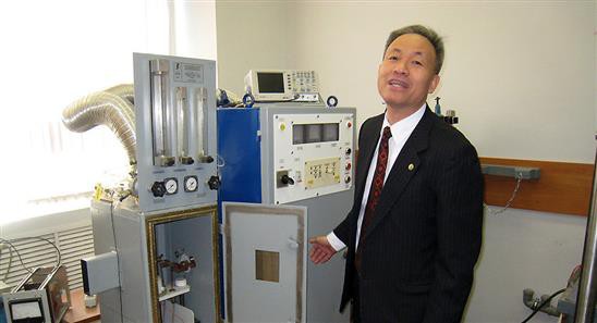 Chân dung GS.TSKH Nguyễn Quốc Sỹ - Viện trưởng Viện nghiên cứu Vin Hi-Tech của Vingroup: Chuyên gia hàng đầu về vật lý plasma, từng được Tổng thống Putin tặng thưởng - Ảnh 1. Chân dung GS.TSKH Nguyễn Quốc Sỹ - Viện trưởng Viện nghiên cứu Vin Hi-Tech của Vingroup: Chuyên gia hàng đầu về vật lý plasma, từng được Tổng thống Putin tặng thưởng - Ảnh 1.