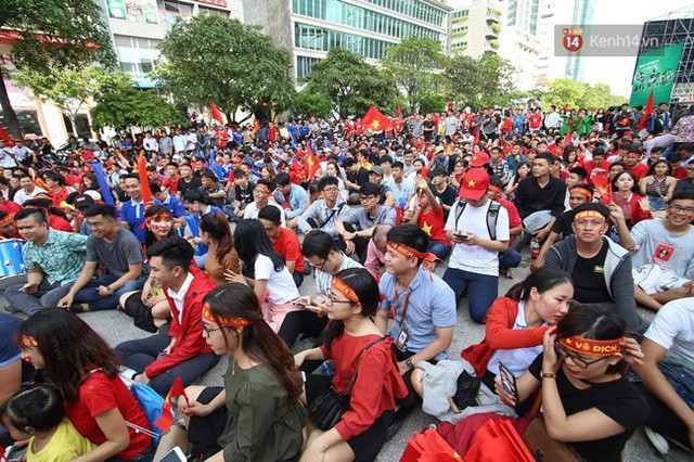  CĐV bần thần trước thất bại của Olympic Việt Nam, nhưng vẫn tự hào vì những gì các cầu thủ đã làm được  - Ảnh 95.