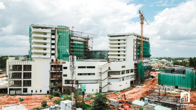  Cận cảnh tiến độ xây dựng dự án bệnh viện 5.800 tỷ đồng, hiện đại bậc nhất đang xây dựng tại khu Đông (Tp.HCM)  - Ảnh 2.