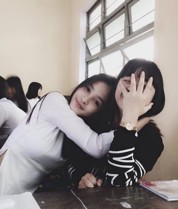 Những hình ảnh vui vẻ thời học sinh ngố tàu của tân Hoa hậu Việt Nam 2018 - Ảnh 5. Những hình ảnh vui vẻ thời học sinh ngố tàu của tân Hoa hậu Việt Nam 2018 - Ảnh 5.