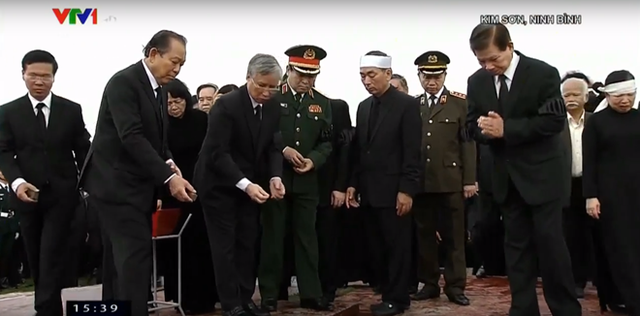  Chủ tịch nước Trần Đại Quang trở về đất mẹ  - Ảnh 13.