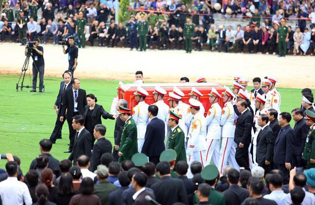  Chủ tịch nước Trần Đại Quang trở về đất mẹ  - Ảnh 19.