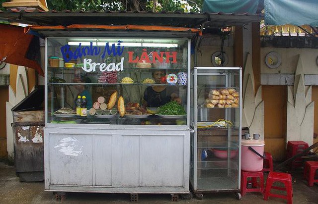 Báo Mỹ ca ngợi bánh mì Việt Nam: Nhất định phải đến Hội An để tìm kiếm món ăn nức tiếng thế giới - Ảnh 5.
