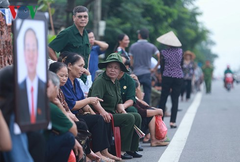  Chủ tịch nước Trần Đại Quang trở về đất mẹ  - Ảnh 49.