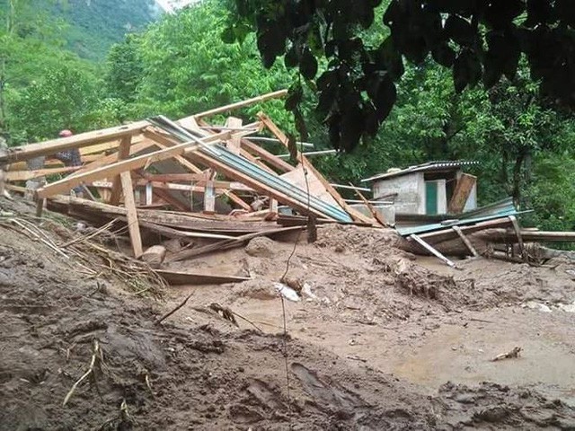  Hình ảnh mưa lũ tàn phá khủng khiếp ở Mường Lát  - Ảnh 12.