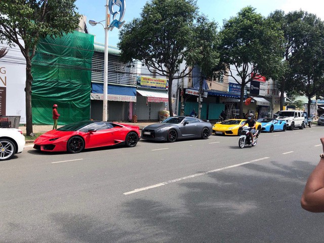 Cường Đô La cùng loạt đại gia Việt khoe dàn siêu xe trăm tỷ dịp cuối tuần - Ảnh 16.