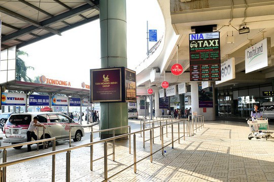  Cận cảnh diện mạo mới Nhà ga T1 Nội Bài sau một năm nâng cấp  - Ảnh 1.