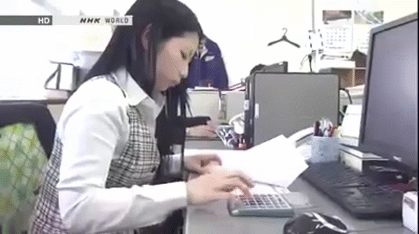 Đoạn video khiến người ta phải hoa mắt chóng mặt với tốc độ làm việc nhanh hơn cả máy của người Nhật Bản - Ảnh 2.