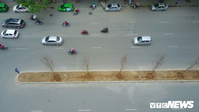  Đường đẹp nhất Việt Nam rộng thênh thang qua góc máy từ trên cao  - Ảnh 3.