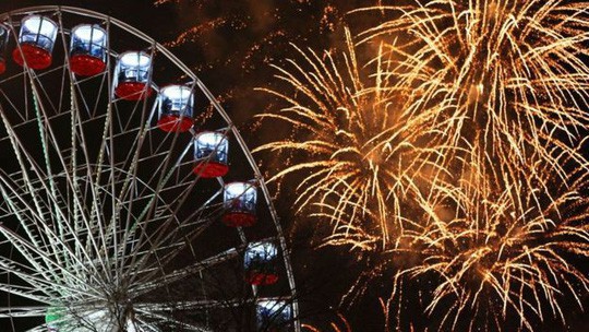 Châu Âu bắn pháo hoa chào năm 2018 - Ảnh 7. Châu Âu bắn pháo hoa chào năm 2018 - Ảnh 7.