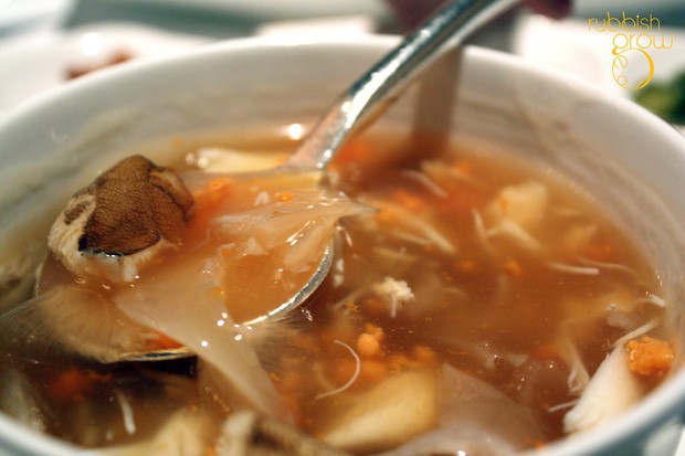 Nghịch lý trong một số món ăn đắt giá và xa xỉ nhất hành tinh - Ảnh 7. Nghịch lý trong một số món ăn đắt giá và xa xỉ nhất hành tinh - Ảnh 7.