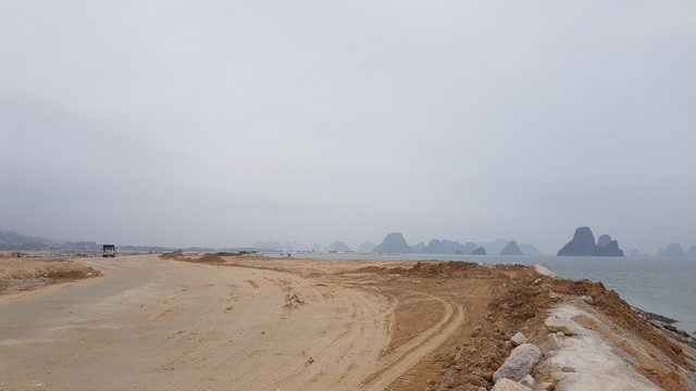 Ráo riết săn đất Vân Đồn những ngày cận Tết - Ảnh 1. Ráo riết săn đất Vân Đồn những ngày cận Tết - Ảnh 1.