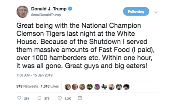  Viết sai chính tả, ông Trump bị Burger King trêu chọc  - Ảnh 1.