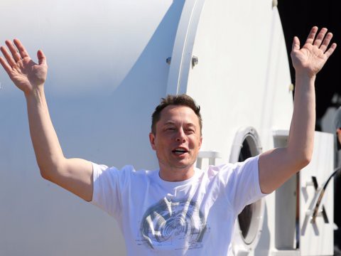 Elon Musk: Từ cậu bé lập dị tuổi Tân Hợi trở thành doanh nhân lừng lẫy toàn thế giới - Ảnh 1.