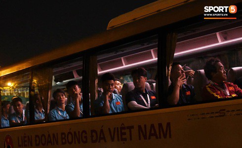 [Vòng loại World Cup 2022] Việt Nam 1-0 Malaysia (H2): Quang Hải lập siêu phẩm ngả người volley - Ảnh 37.