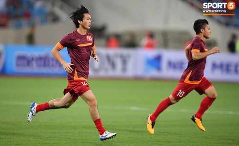 [Vòng loại World Cup 2022] Việt Nam 1-0 Malaysia (H2): Quang Hải lập siêu phẩm ngả người volley - Ảnh 56.