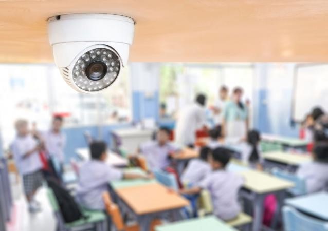 Cứ lắp camera rồi riết chẳng còn ai dám đứng lớp nữa” - Ảnh 2. Cứ lắp camera rồi riết chẳng còn ai dám đứng lớp nữa” - Ảnh 2.