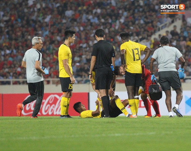 Không chỉ ghi bàn giúp Việt Nam thắng Malaysia, Quang Hải còn khiến đội bạn nể phục bởi hành động rất đẹp này - Ảnh 2.