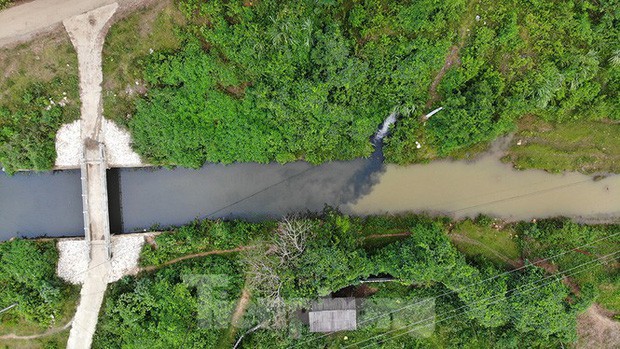 Toàn cảnh nhà máy nước sông Đà, nơi nguồn nước sạch cho Thủ đô đang bị đe dọa - Ảnh 8.