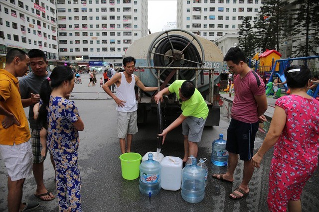 Dùng nước tinh khiết nấu ăn thay nước nhiễm bẩn, chuyên gia đưa khuyến cáo - Ảnh 2.