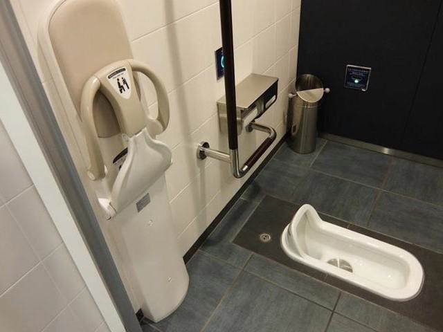 Nhà vệ sinh ở Nhật sạch tới cỡ nào? Hóa ra đây mới xứng là đỉnh cao công nghệ Nhật Bản - Ảnh 1.