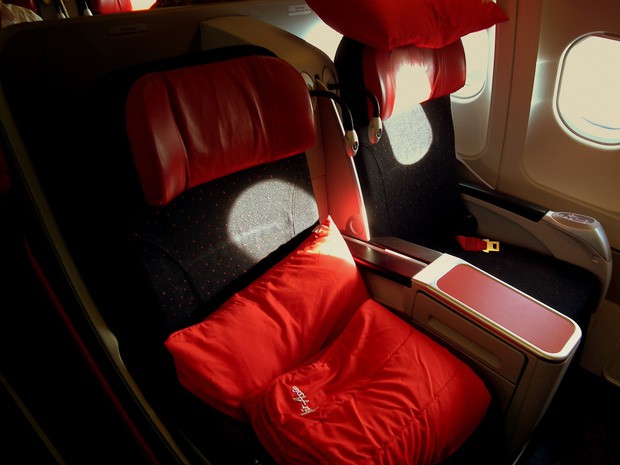 Sự thật về 4 hạng ghế phổ biến trên máy bay: Hạng thương gia (Business Class) không phải là cao cấp nhất như nhiều người nghĩ - Ảnh 4.