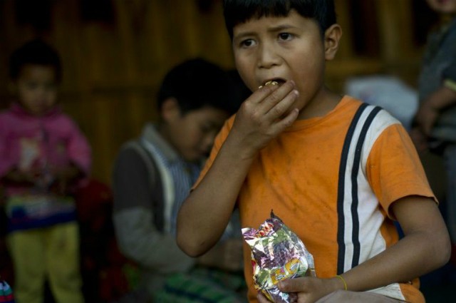 Sức khỏe giới trẻ châu Á nguy cơ suy giảm vì mỳ ăn liền - Ảnh 1.