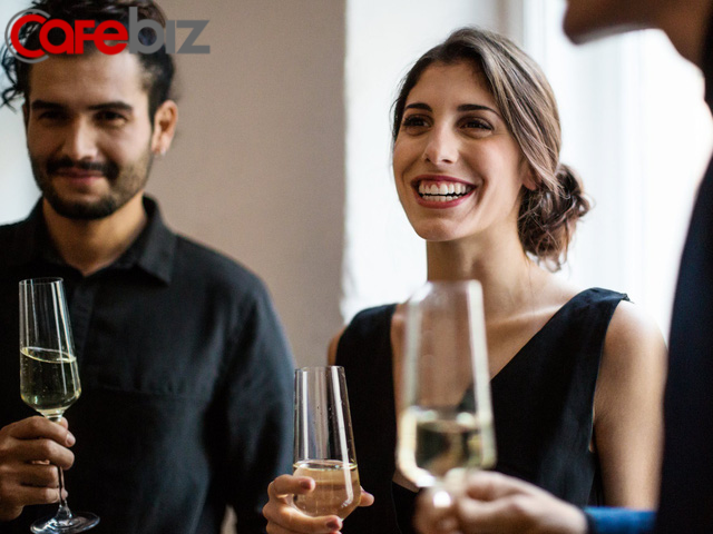 Khổ như sinh viên RMIT: Xin việc làm thêm cũng bị cà khịa, nói “Ba mẹ giàu rồi đi làm gì nữa” nhưng câu trả lời sẽ khiến nhiều người ngậm miệng - Ảnh 2.