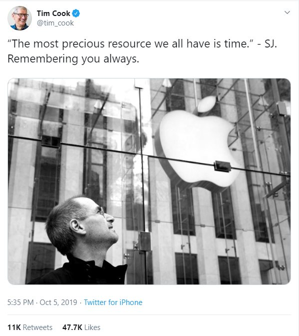 Tim Cook tưởng nhớ 8 năm ngày mất Steve Jobs - Ảnh 1.