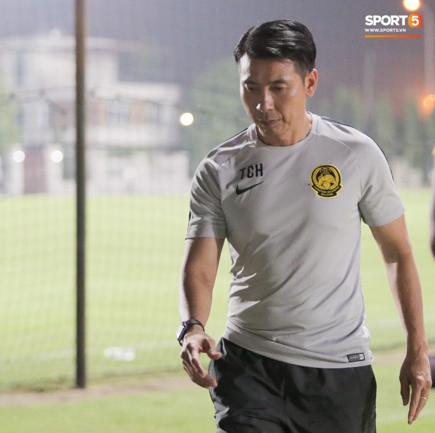 Báo Malaysia tố tuyển Việt Nam cố tính chơi bẩn về vấn đề sân tập, HLV Park Hang-seo bị lôi ra chỉ trích - Ảnh 2.