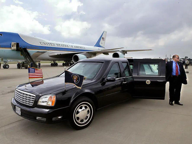 Vụ ám sát tổng thống Kennedy đã “cách mạng hóa” những chiếc xe chuyên chở các Tổng thống như thế nào? - Ảnh 6. Vụ ám sát tổng thống Kennedy đã “cách mạng hóa” những chiếc xe chuyên chở các Tổng thống như thế nào? - Ảnh 6.