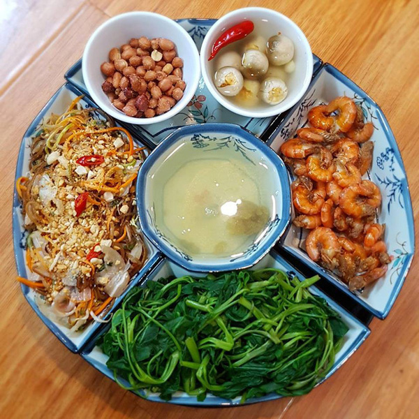 7 thói xấu trong bữa ăn khiến con người chết sớm hơn, điều số 2 các gia đình Việt biết hại nhưng không bỏ được - Ảnh 4. 7 thói xấu trong bữa ăn khiến con người chết sớm hơn, điều số 2 các gia đình Việt biết hại nhưng không bỏ được - Ảnh 4.