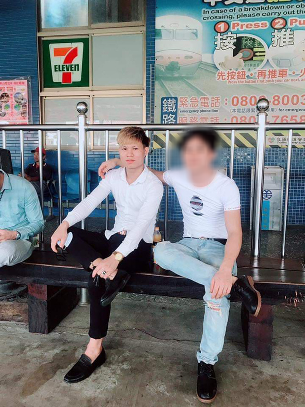 Đằng sau những căn nhà bạc tỷ ở làng xuất khẩu lao động Hà Tĩnh: Nước mắt, trốn chạy, và những phận người nằm lại nơi xứ xa - Ảnh 22. Đằng sau những căn nhà bạc tỷ ở làng xuất khẩu lao động Hà Tĩnh: Nước mắt, trốn chạy, và những phận người nằm lại nơi xứ xa - Ảnh 22.
