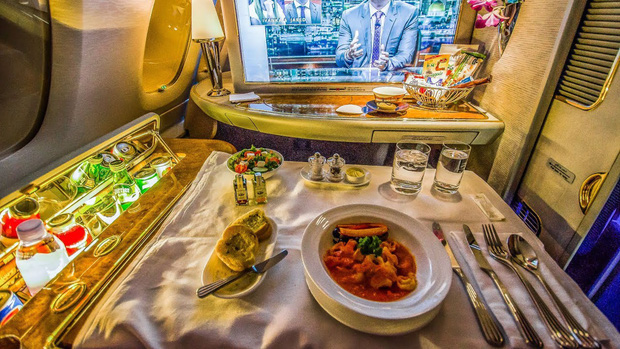 Chuyên trang du lịch công bố 10 hãng hàng không có đồ ăn cao cấp và ngon nhất thế giới, top 2 đều nằm ở châu Á - Ảnh 3.