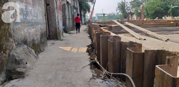Hà Nội: Thi công dự án làm đường, nhà dân có nguy cơ sập bất cứ lúc nào - Ảnh 14. Hà Nội: Thi công dự án làm đường, nhà dân có nguy cơ sập bất cứ lúc nào - Ảnh 14.