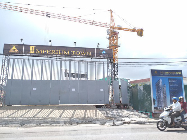  Phớt lờ lệnh cấm, dự án bất động sản khủng tại Nha Trang vẫn mở bán rầm rộ - Ảnh 1.