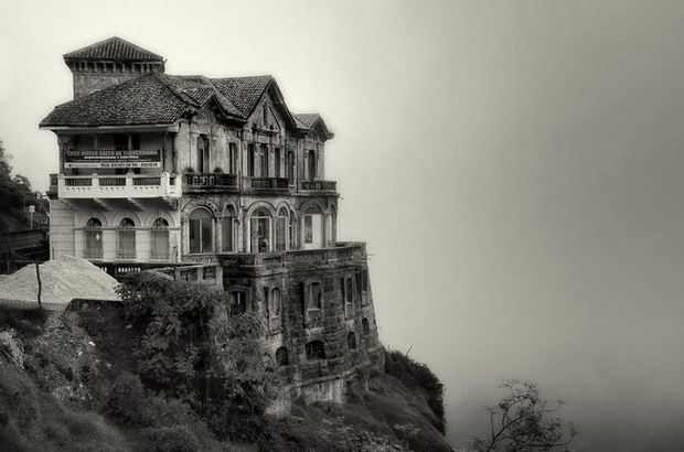 Hotel del Salto: Từ khách sạn sang dành cho giới quý tộc đến địa điểm tự tử nổi tiếng, gắn liền với những lời đồn chết chóc kì lạ - Ảnh 3. Hotel del Salto: Từ khách sạn sang dành cho giới quý tộc đến địa điểm tự tử nổi tiếng, gắn liền với những lời đồn chết chóc kì lạ - Ảnh 3.