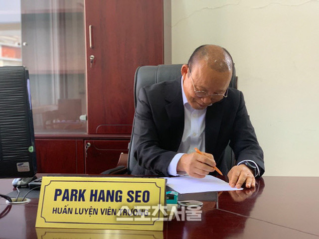  Một điều khoản trong hợp đồng của HLV Park Hang-seo với VFF được cài bí mật vì quá nhạy cảm  - Ảnh 3.