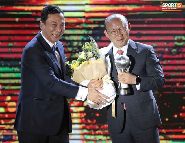  Tuyển Việt Nam thắng lớn tại AFF Awards 2019: Xứng danh anh cả Đông Nam Á  - Ảnh 3.