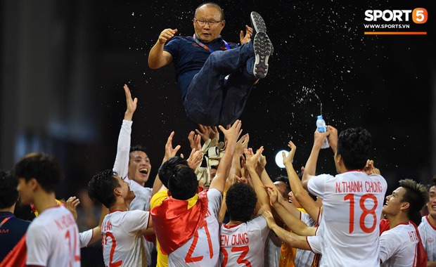 Việt Nam vô địch SEA Games, dân mạng Trung Quốc hết lời ca ngợi: Bóng đá Việt Nam quá giỏi, ngày càng bỏ xa chúng ta - Ảnh 2.