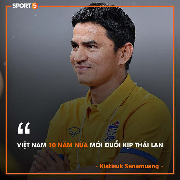 Huyền thoại Kiatisuk: Bóng đá Việt Nam phát triển nhanh hơn tôi nghĩ nhưng chưa thể vượt qua Thái Lan - Ảnh 1.